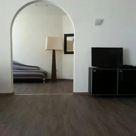 Seaside For Shared Joy Apartment